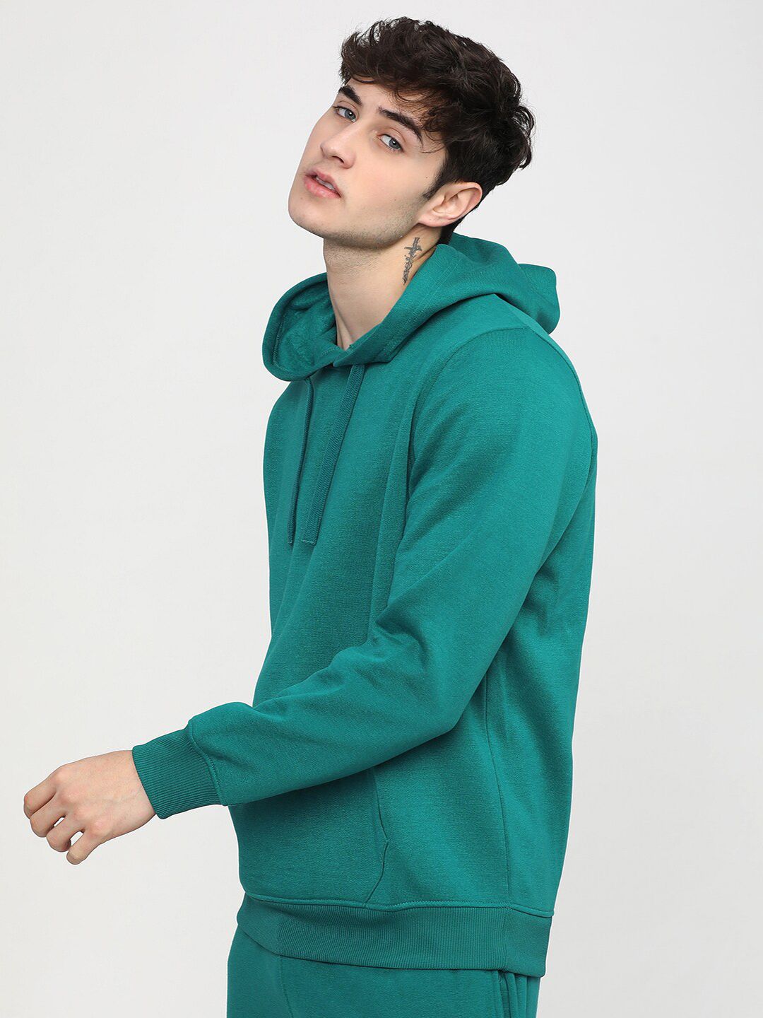 HIGHLANDER Men Green Sweatshirt
