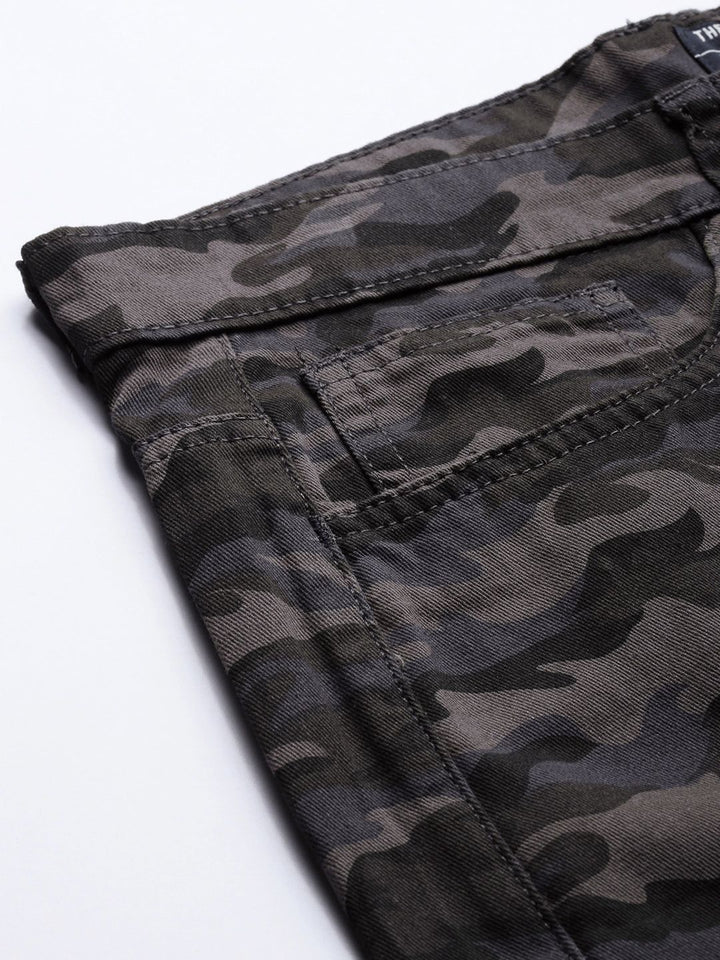 The Indian Garage Co Men Grey Printed Slim Fit Chino Shorts