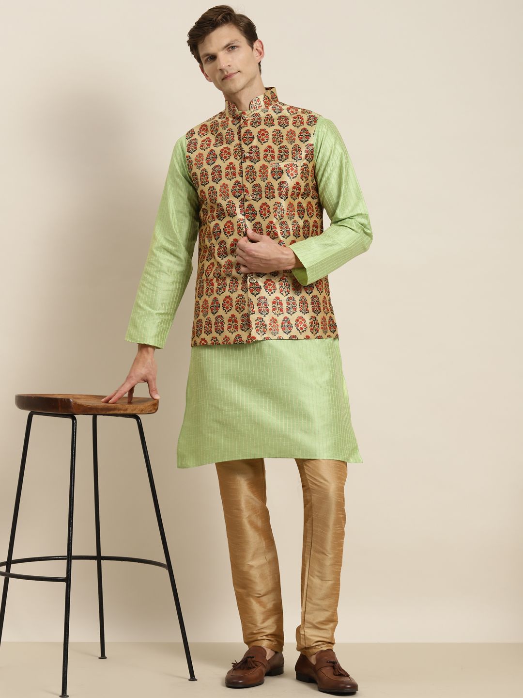 SOJANYA Men Green & Beige Kurta with Churidar & Nehru Jacket