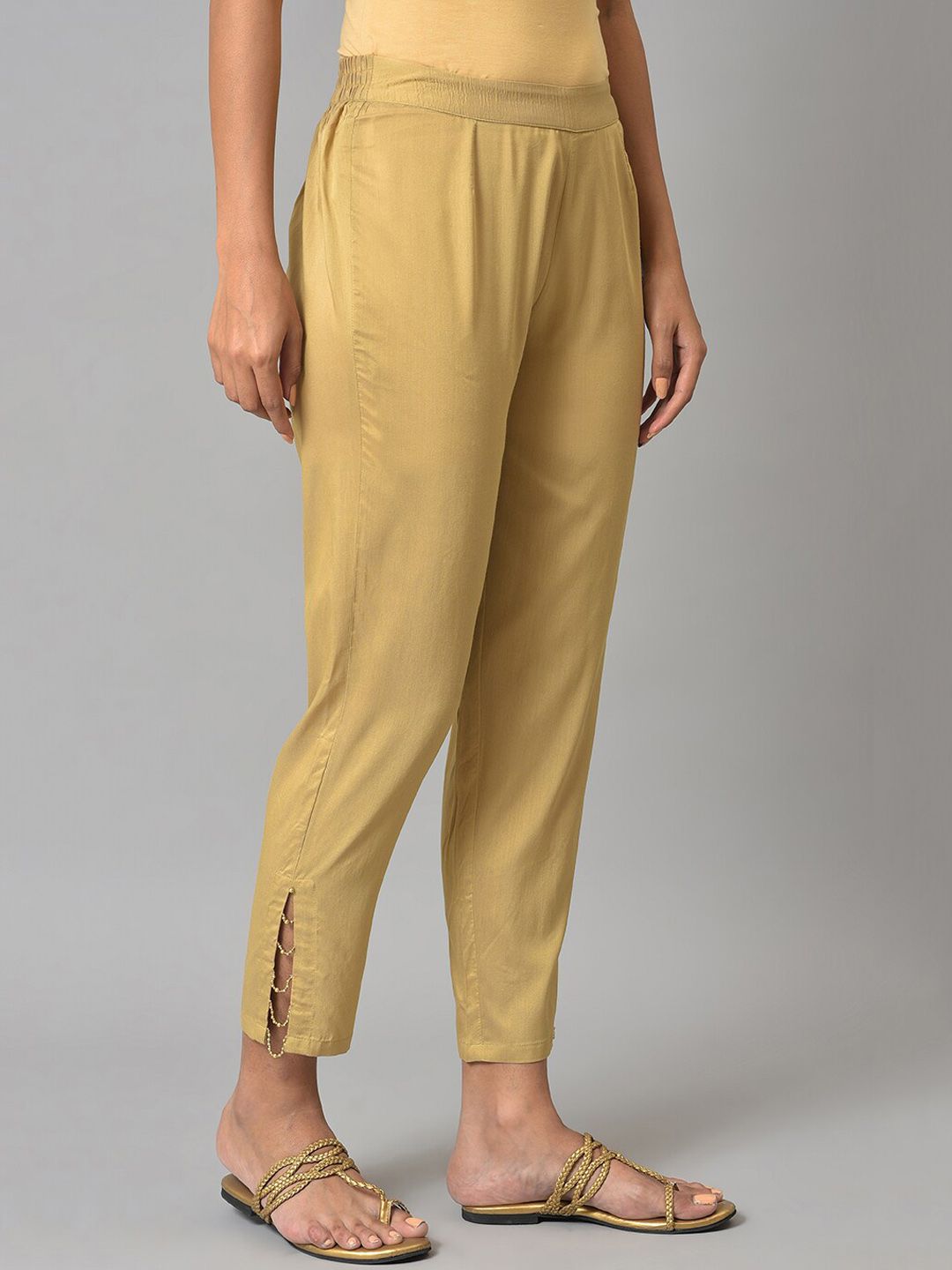 W Women Gold-Toned Slim Fit Solid Trousers