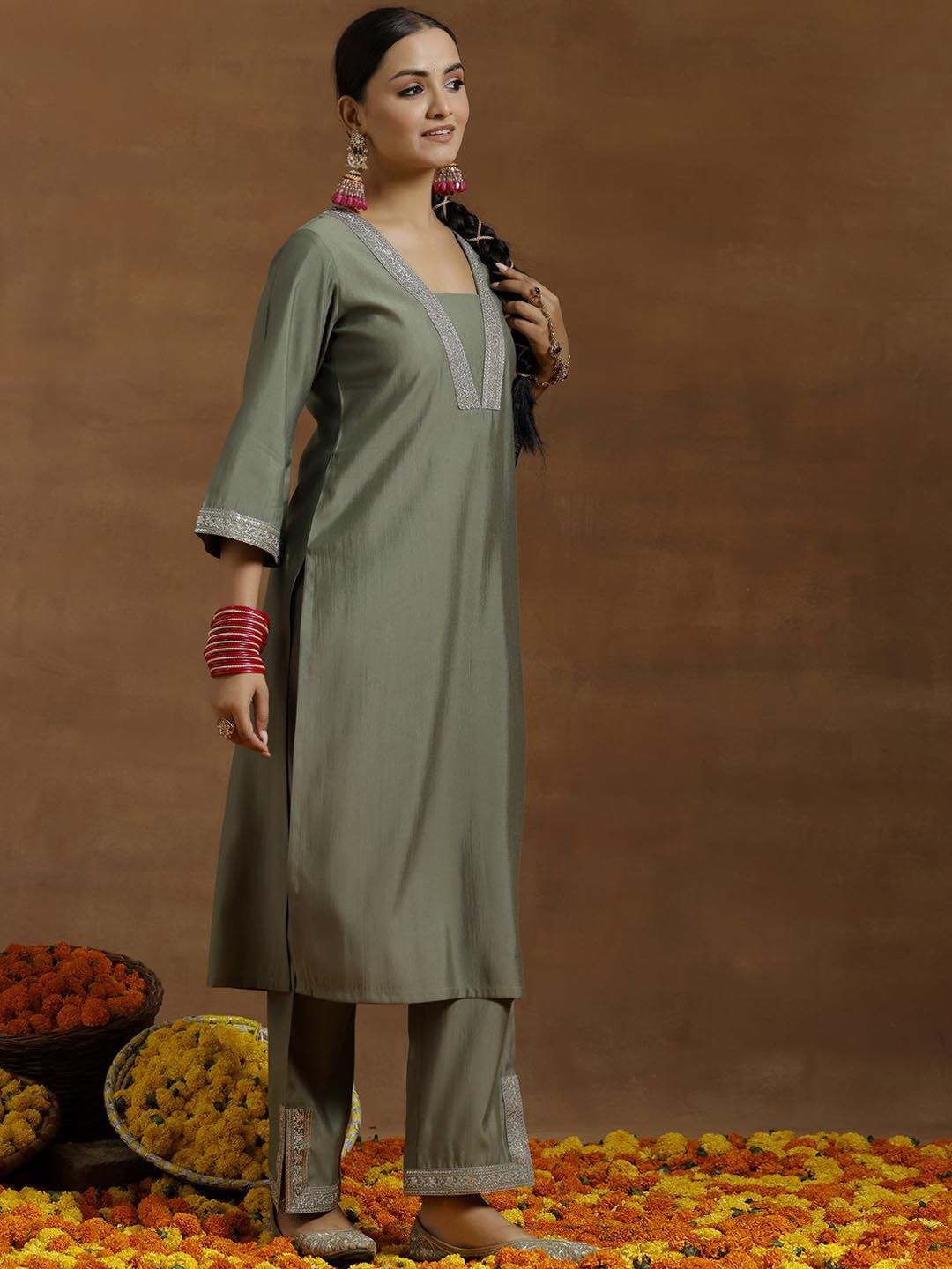 Gerua By Libas Women Floral Yoke Design Regular Sequinned Kurta with Trousers & With Dupatta
