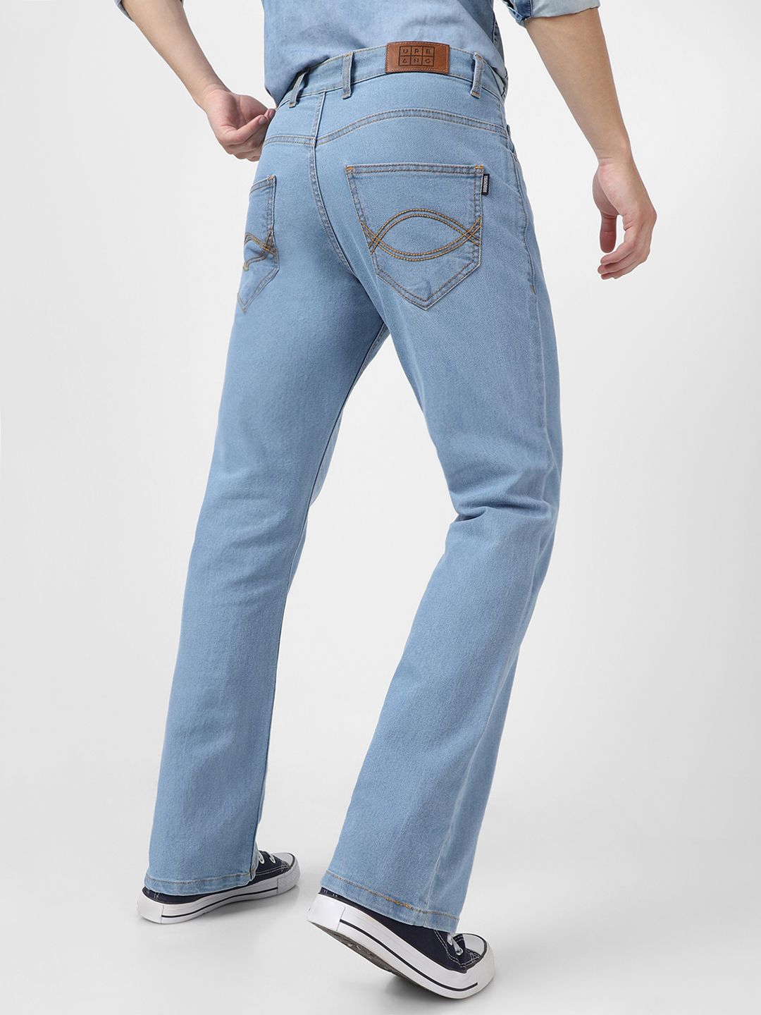 Urbano Fashion Men Mid Rise Light Fade Stretchable Bootcut Jeans