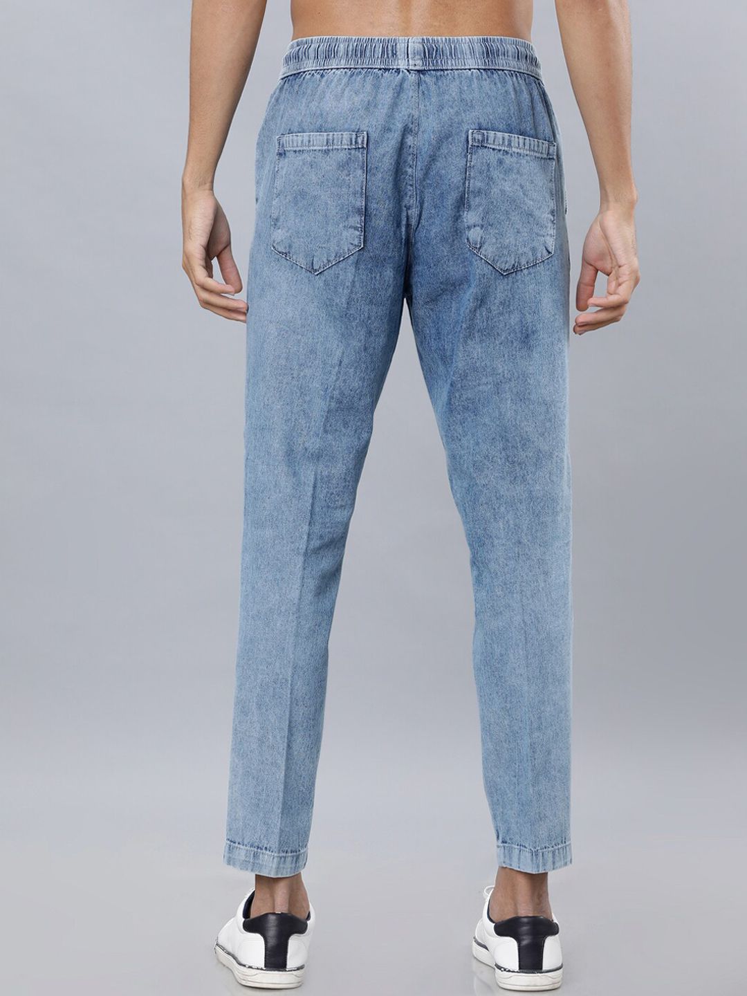HIGHLANDER Men Blue Tapered Fit Mid-Rise Clean Look Jeans
