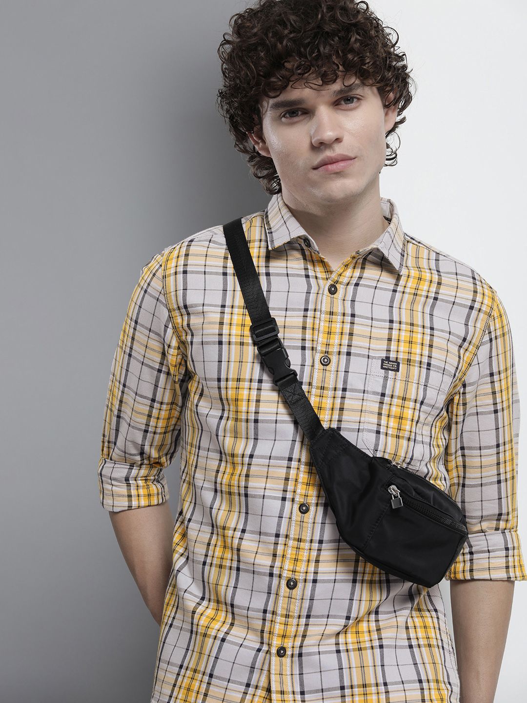 The Indian Garage Co Men Checked Casual Shirt