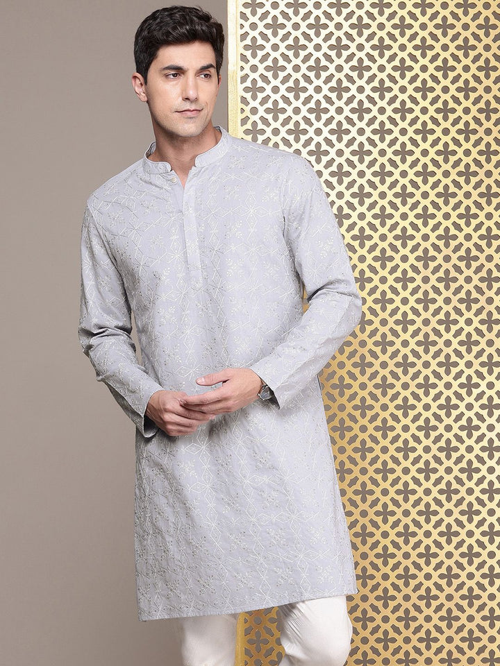 House of Pataudi Floral Embroidered Mandarin Collar Sequinned Pure Cotton Jashn Kurta