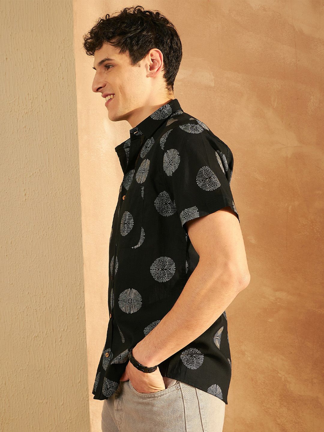 DENNISON Smart Ethnic Motifs Printed Spread Collar Cotton Lightweight Shirt