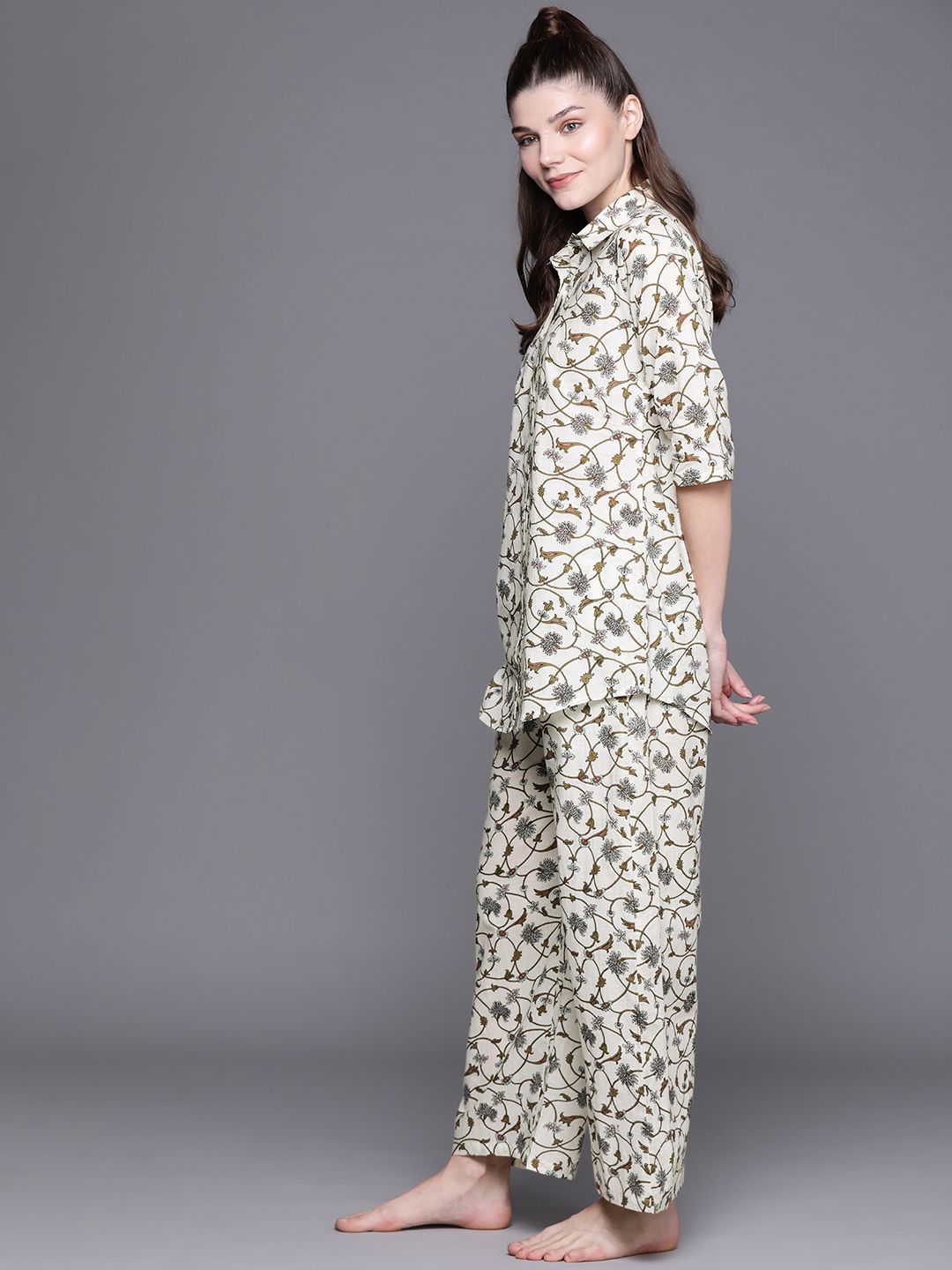 Libas White Cotton Printed Shirt And White Cotton Printed Pyjamas With Both Side Pocket