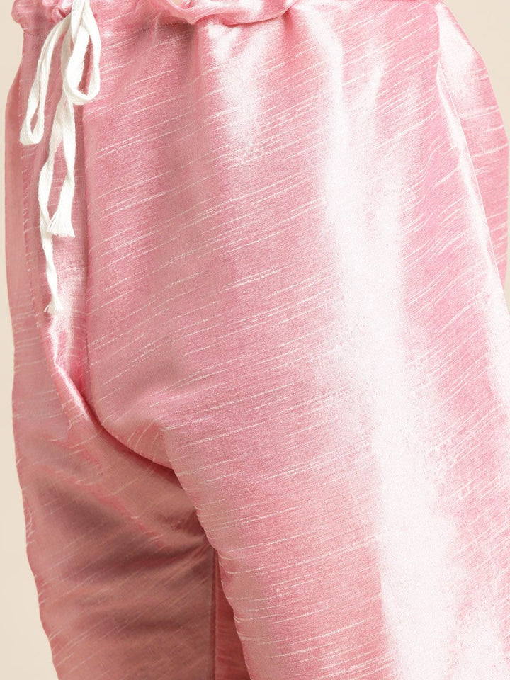 SOJANYA Men Embroidered Kurta with Churidar