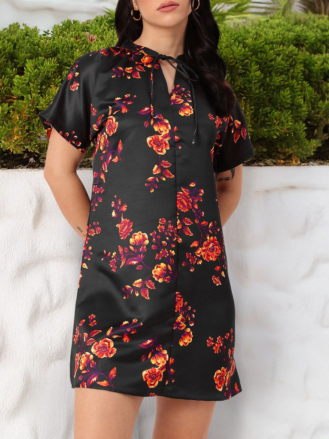 DressBerry Playful flower Printed Tie-Up Neck A-Line Mini Dress