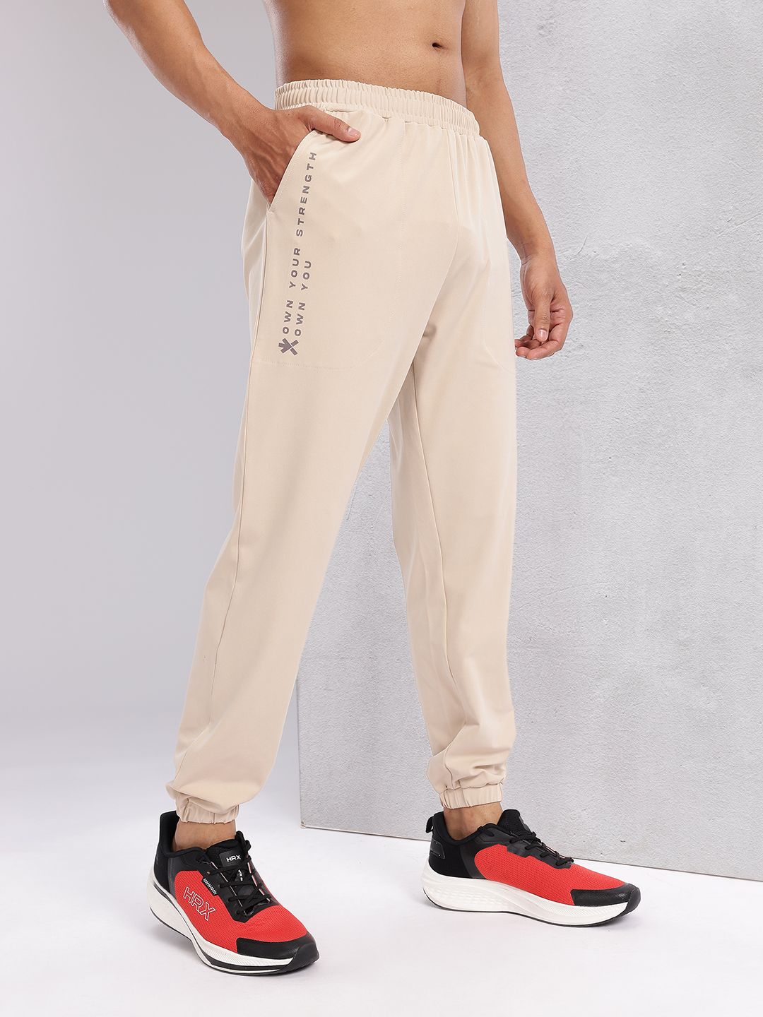 HRX by Hrithik Roshan Men Typography Printed Mid-rise Rapid-Dry Training Joggers