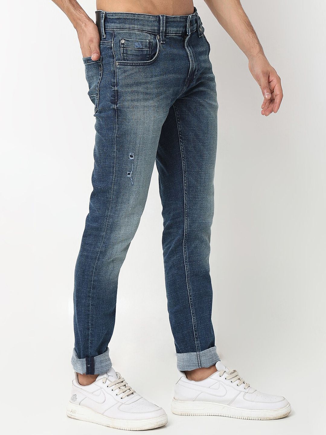SPYKAR Men Slim Fit Low-Rise Heavy Fade Jeans