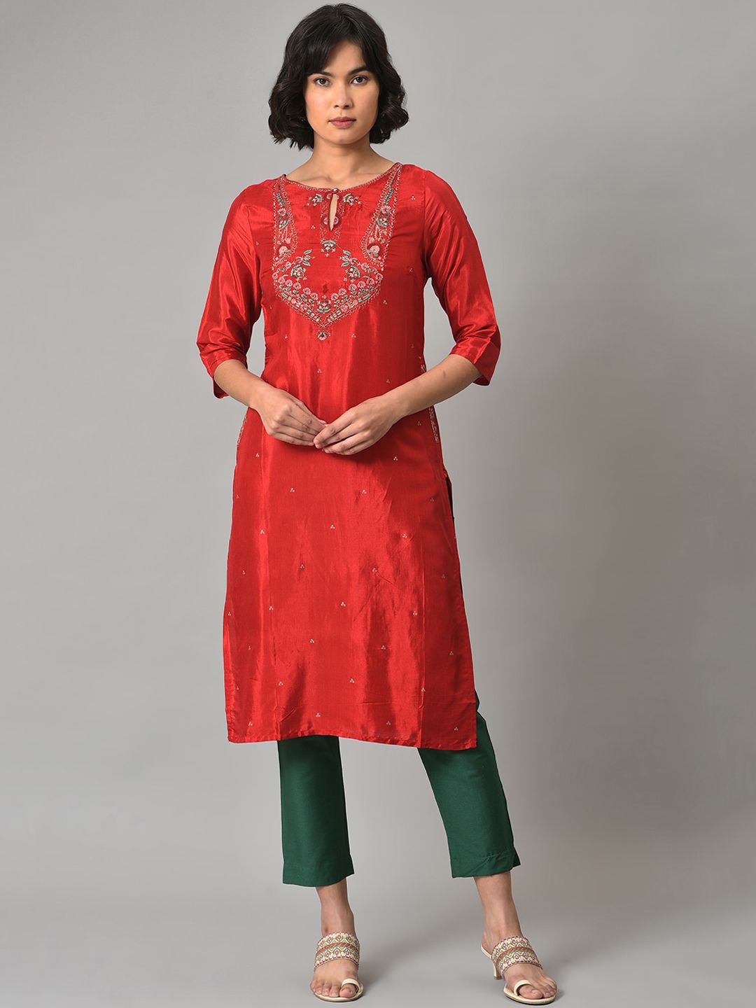 W Red Keyhole Neck Floral Yoke Design Thread Work Kurta