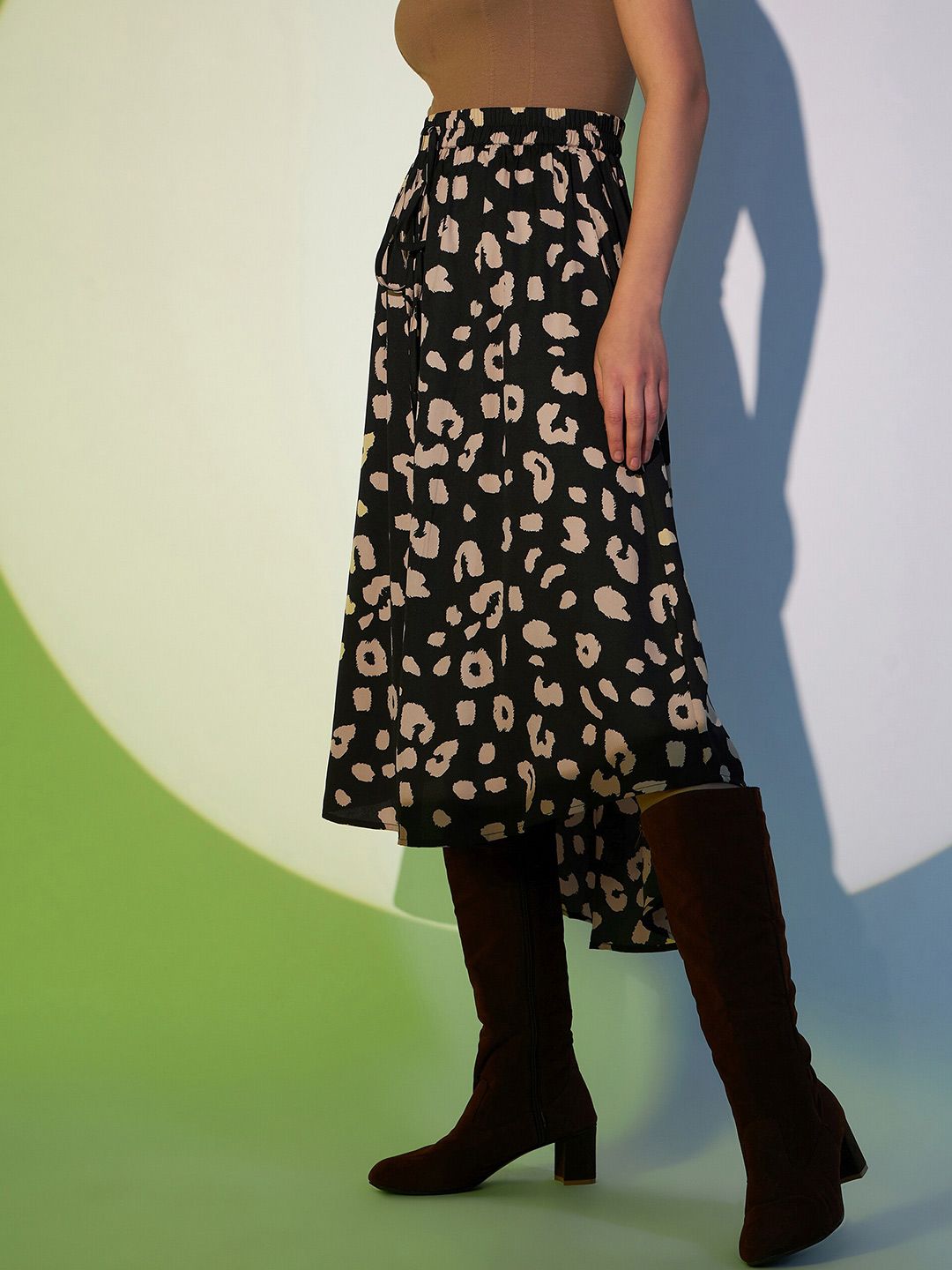 Berrylush Black Animal Printed A-Line Midi Skirt