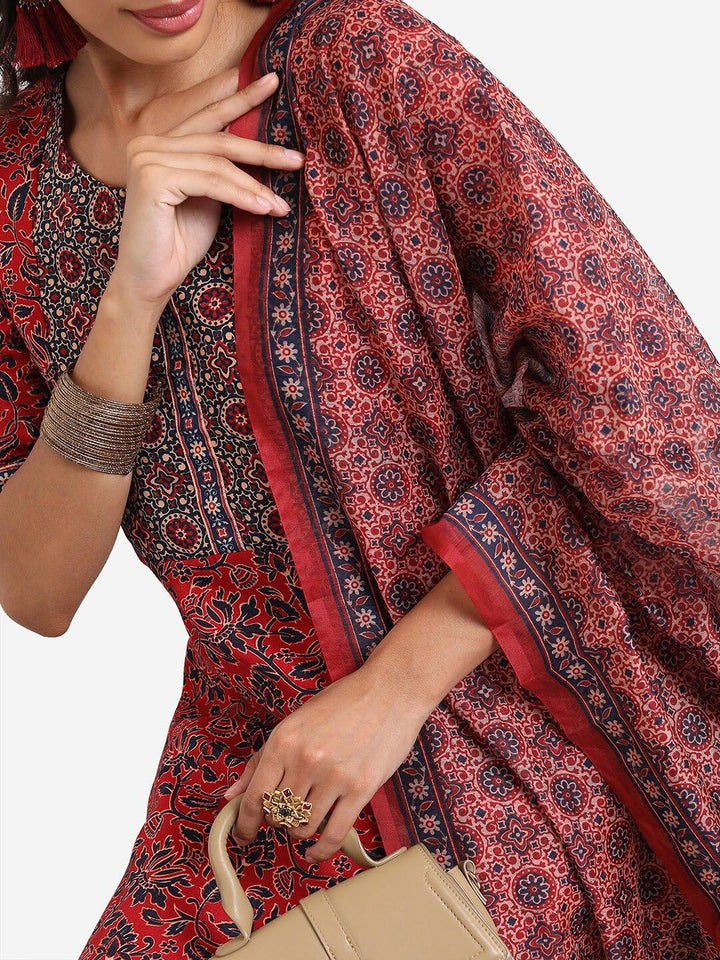 Vishudh Floral Printed Regular Kurta with Trousers & With Dupatta