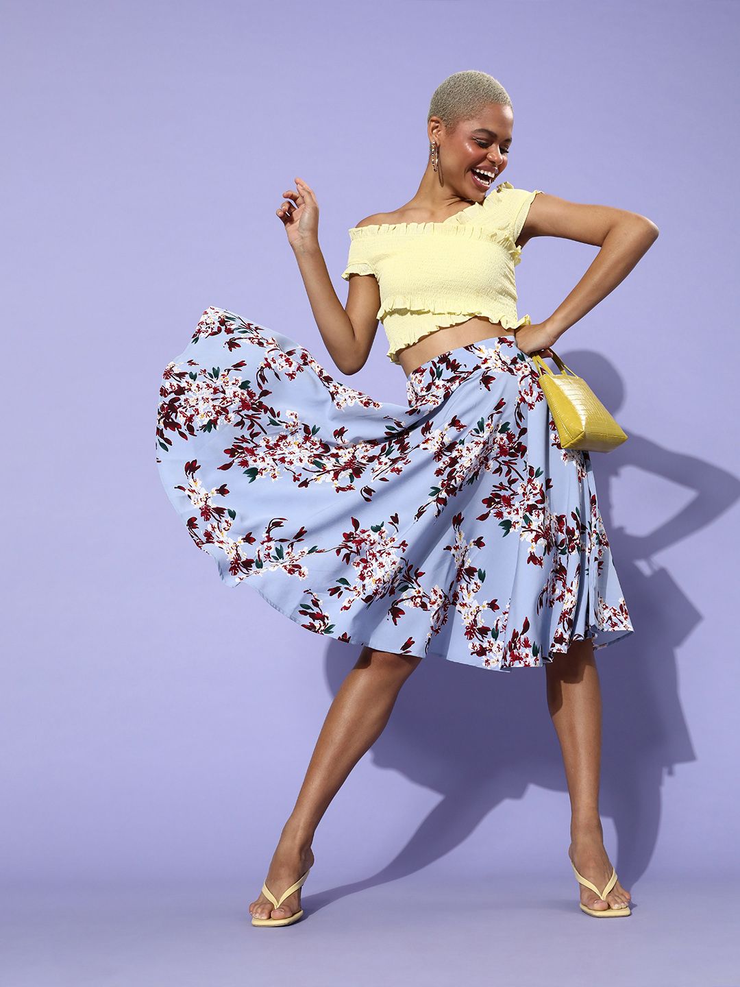 Berrylush Women Blue & Red Floral Printed A-line Flared Skirt
