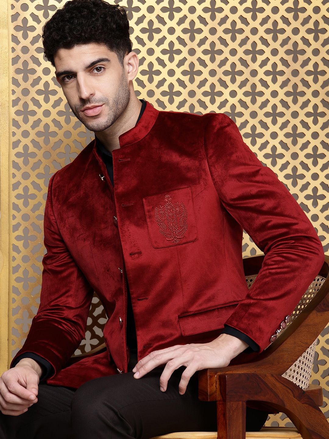 House of Pataudi Mandarin Collar Embroidered Detail Velvet Party Jashn Bandhgala Blazers