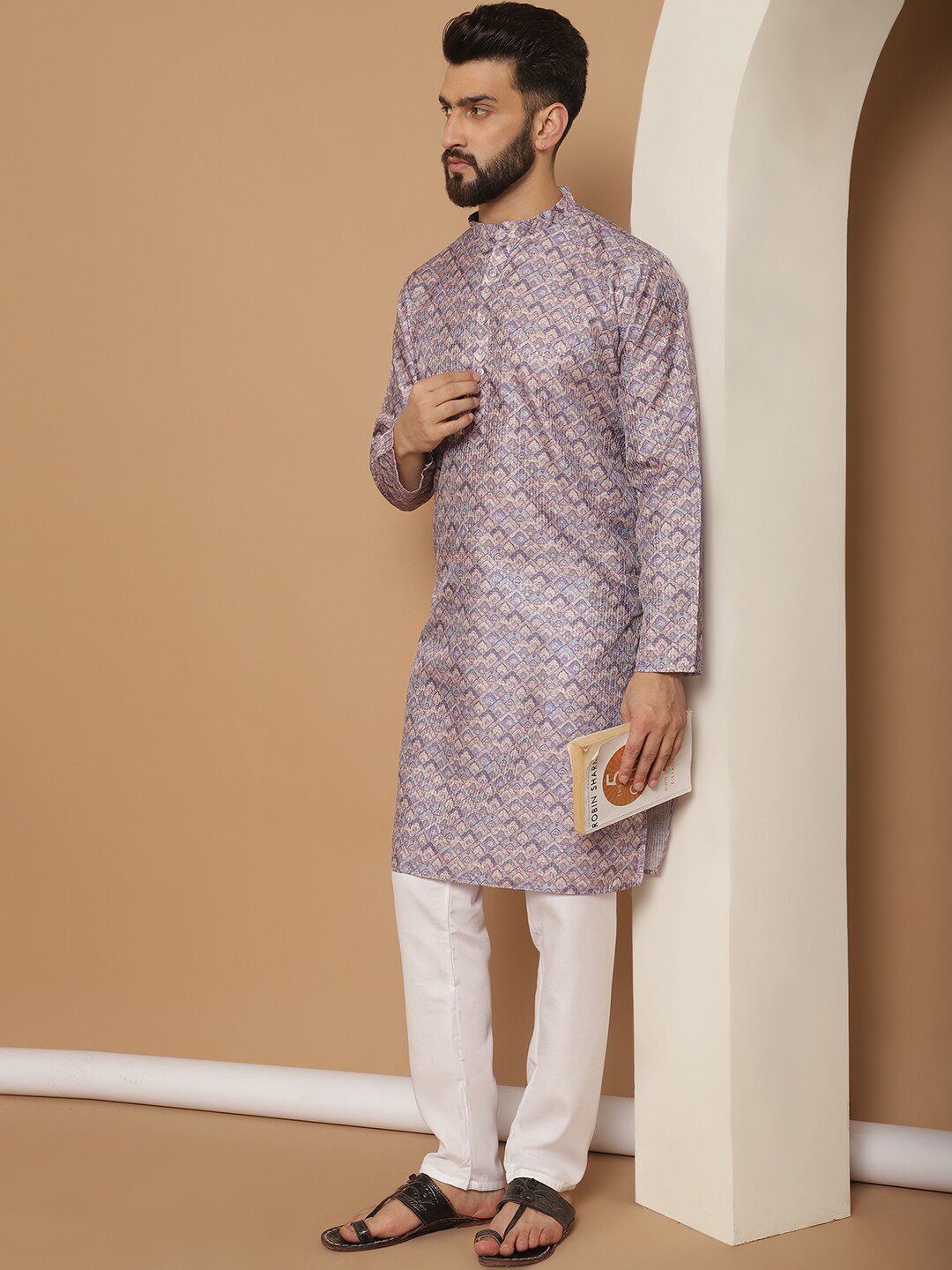 Motif Etnik Anouk Bercetak Kurta Lurus Dengan Churidar