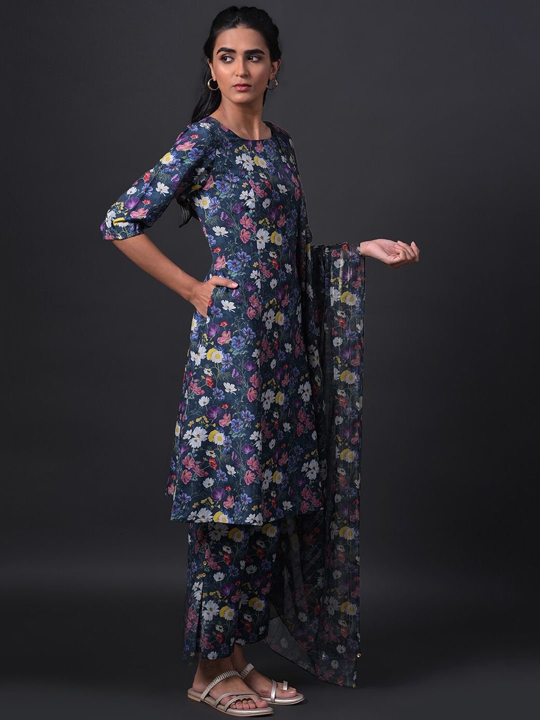 W Women Floral Printed Kurta with Trousers & With Dupatta
