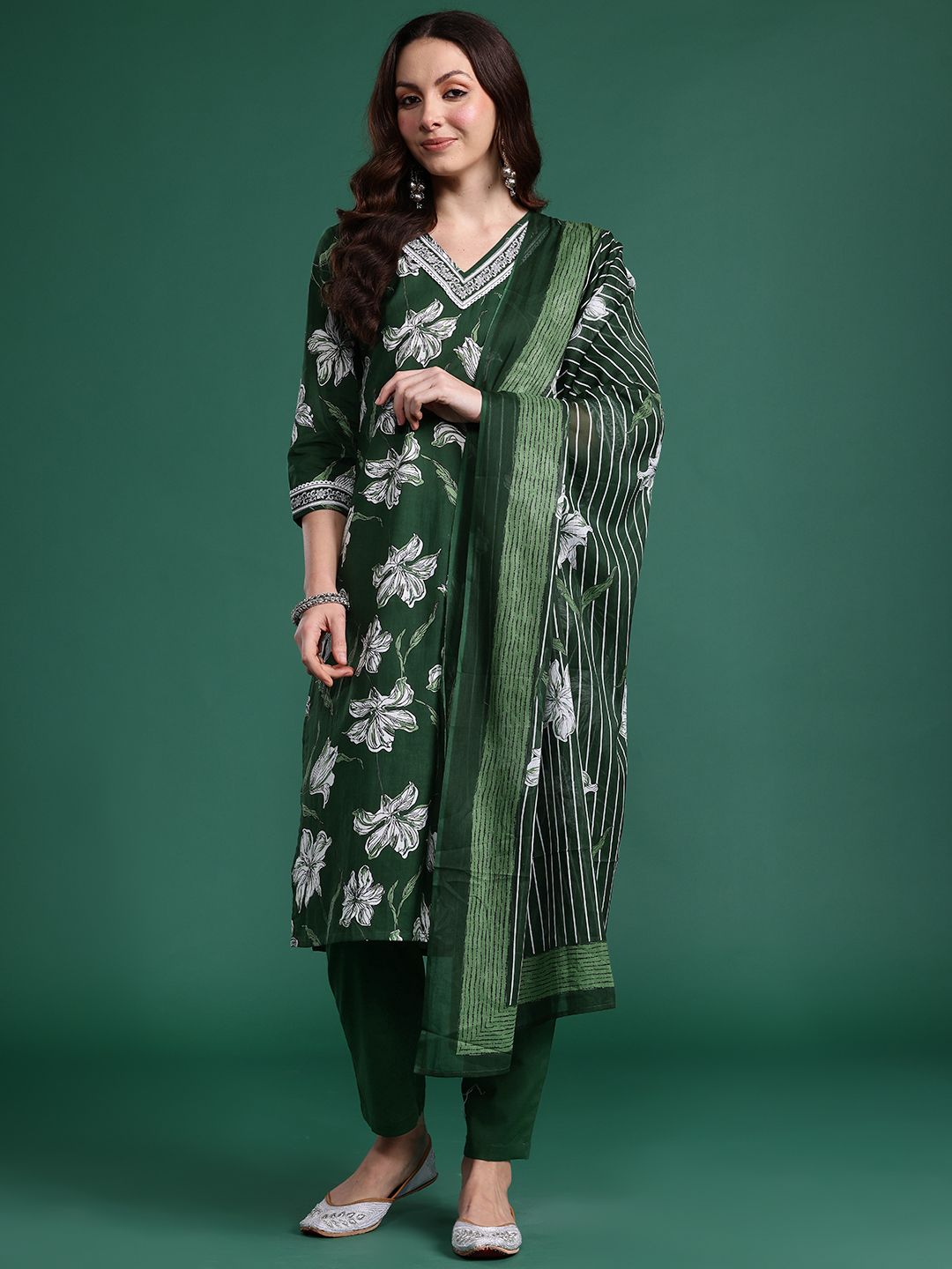 Indo Era Floral Printed Regular Pure Cotton Kurta with Trousers & Dupatta