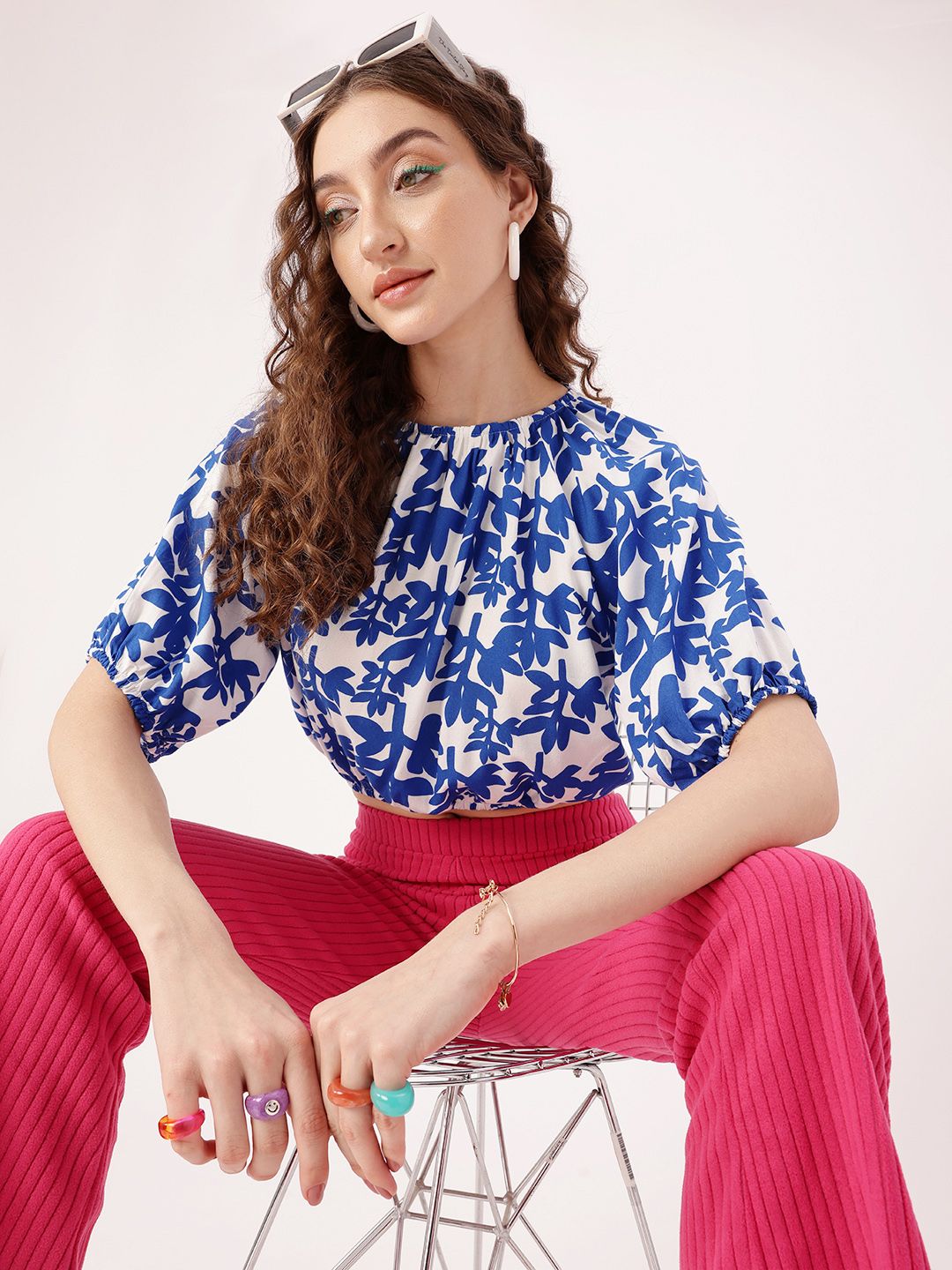 DressBerry Cute Vibe Printed Tie-Up Gathers Blouson Crop Top