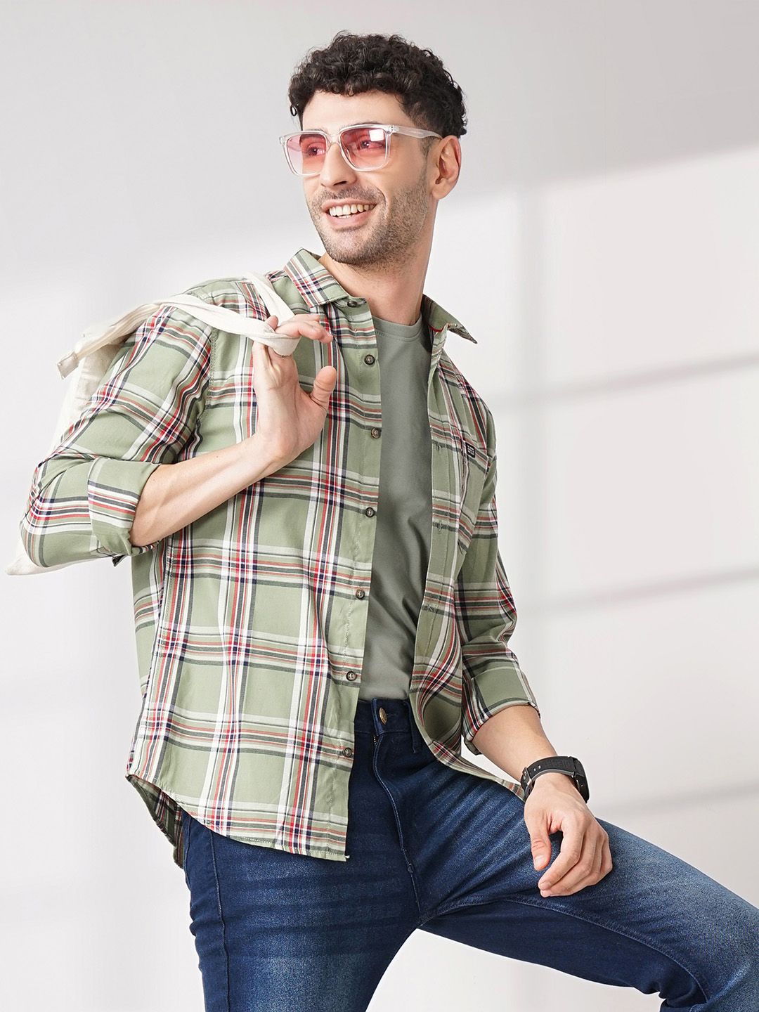 The Indian Garage Co Men Regular Fit Checked Casual Shirt