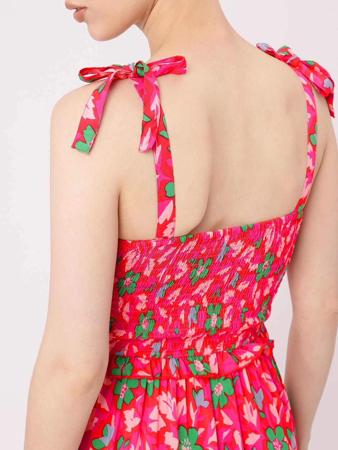 DressBerry Timeless Spring Floral Tiered Smocked Midi Dress
