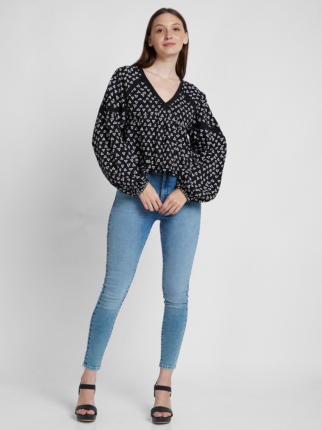 SPYKAR Geometric Printed V-Neck Puff Sleeves Cotton Regular Top