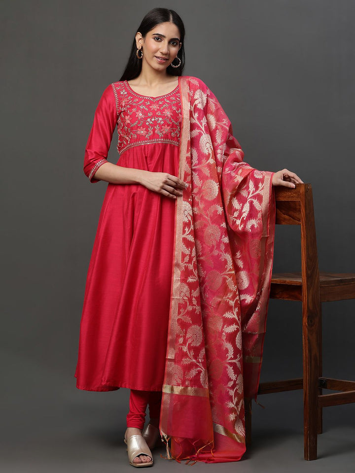 AURELIA Women Pink Floral Embroidered Empire Sequinned Kurta with Trousers & With Dupatta