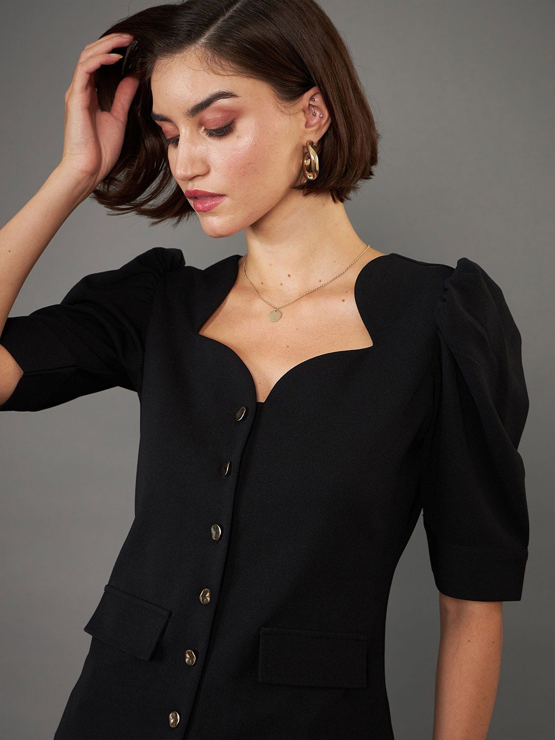 SASSAFRAS worklyf Sweetheart Neck Puff Sleeves Top