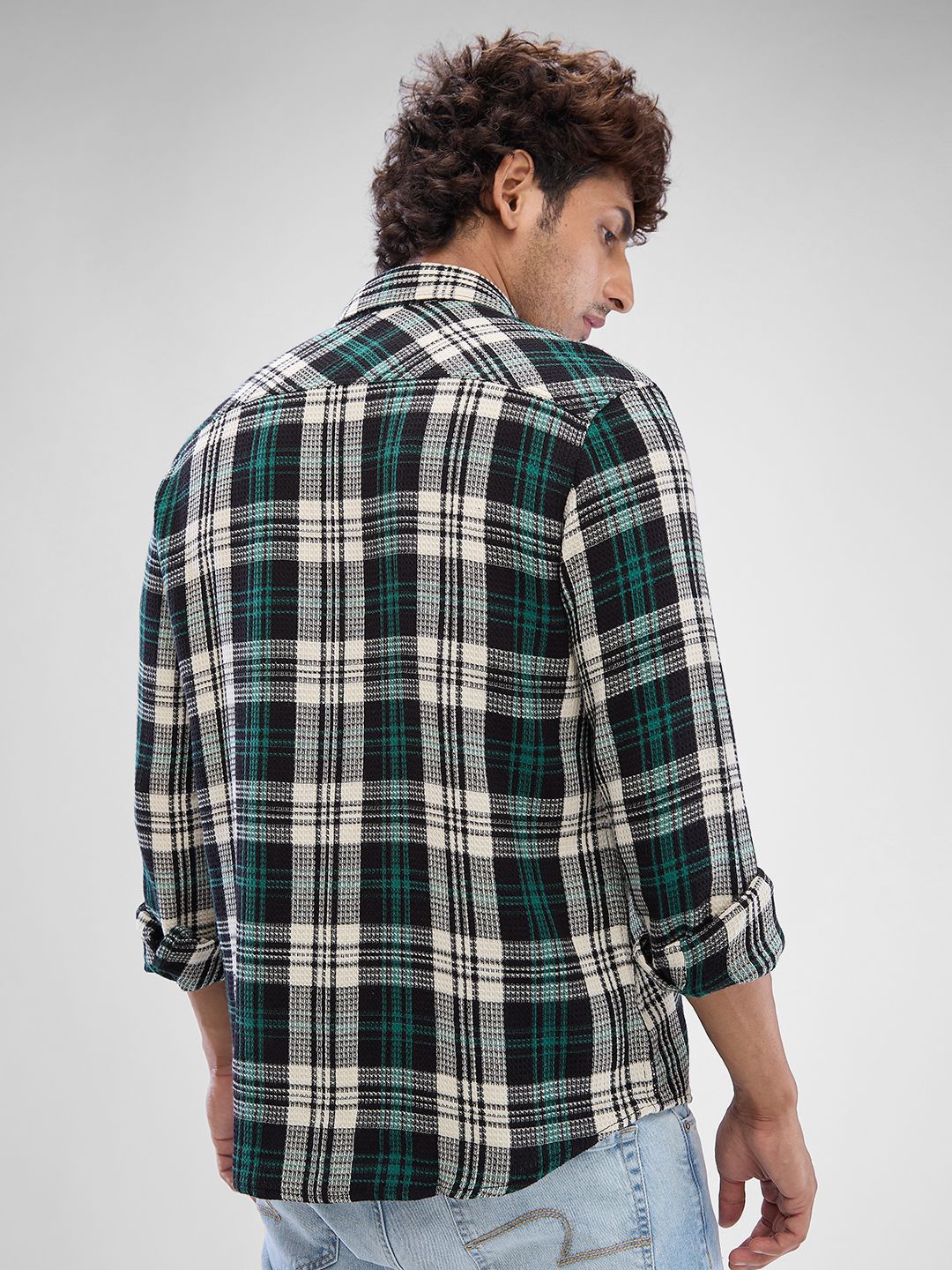 SPYKAR Men Slim Fit Opaque Checked Spread Collar Casual Shirt