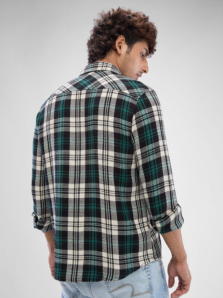 SPYKAR Men Slim Fit Opaque Checked Spread Collar Casual Shirt