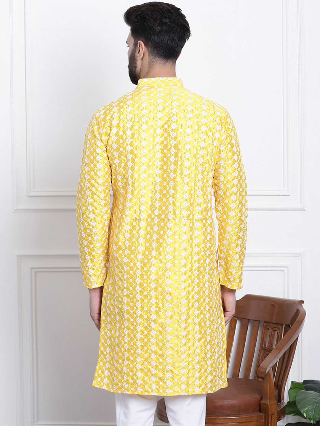 SOJANYA Men Yellow & White Ethnic Motifs Embroidered Straight Kurta
