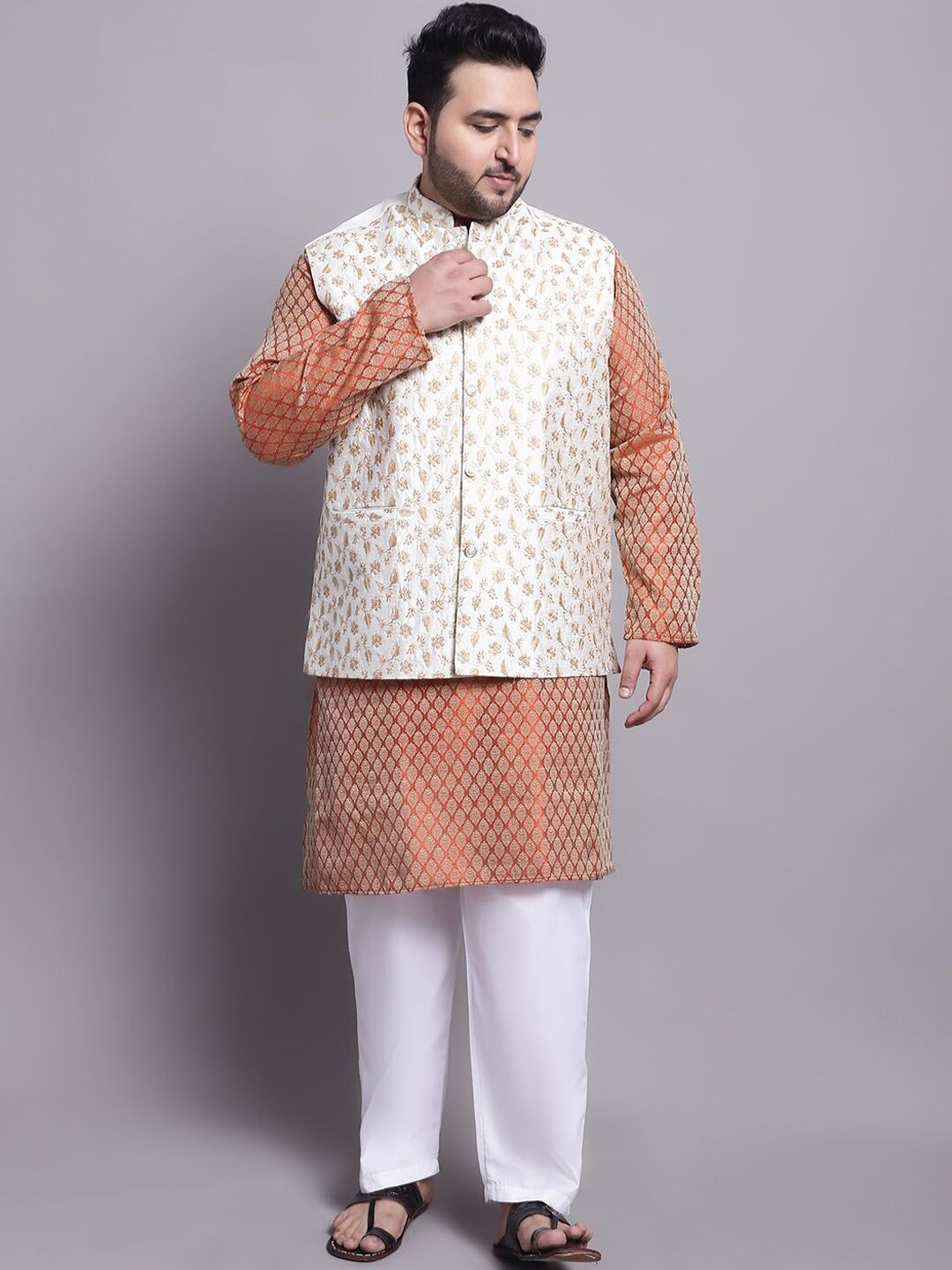 SOJANYA PLUS Ethnic Motifs Woven Design Kurta With Pyjamas & Nehru Jacket