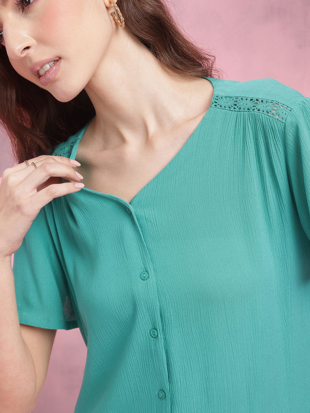 DressBerry Crinkled Cheesecloth Textured Lace Insert Top