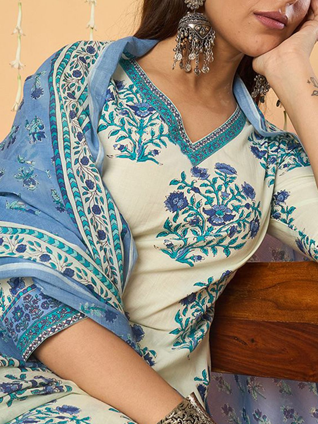 Indo Era Women Floral Printed Regular Pure Cotton Kurta with Trousers & With Dupatta