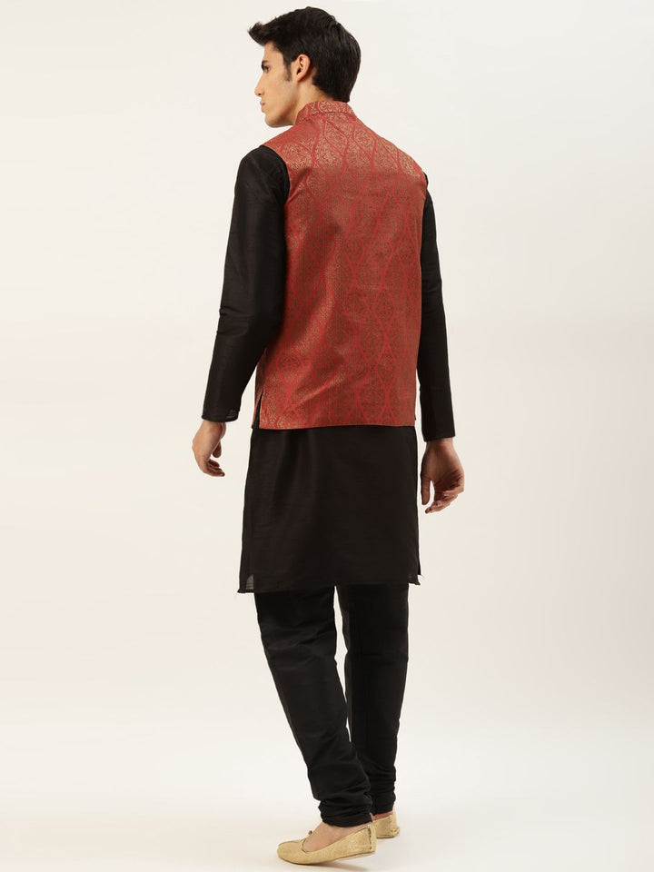 SOJANYA Men Black Kurta with Churidar & Nehru Jacket