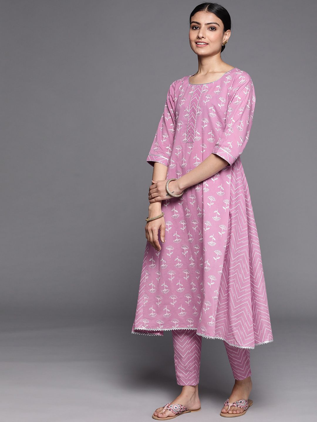 Libas Women Lavender Floral Printed Pure Cotton Kurta with Trousers & With Dupatta
