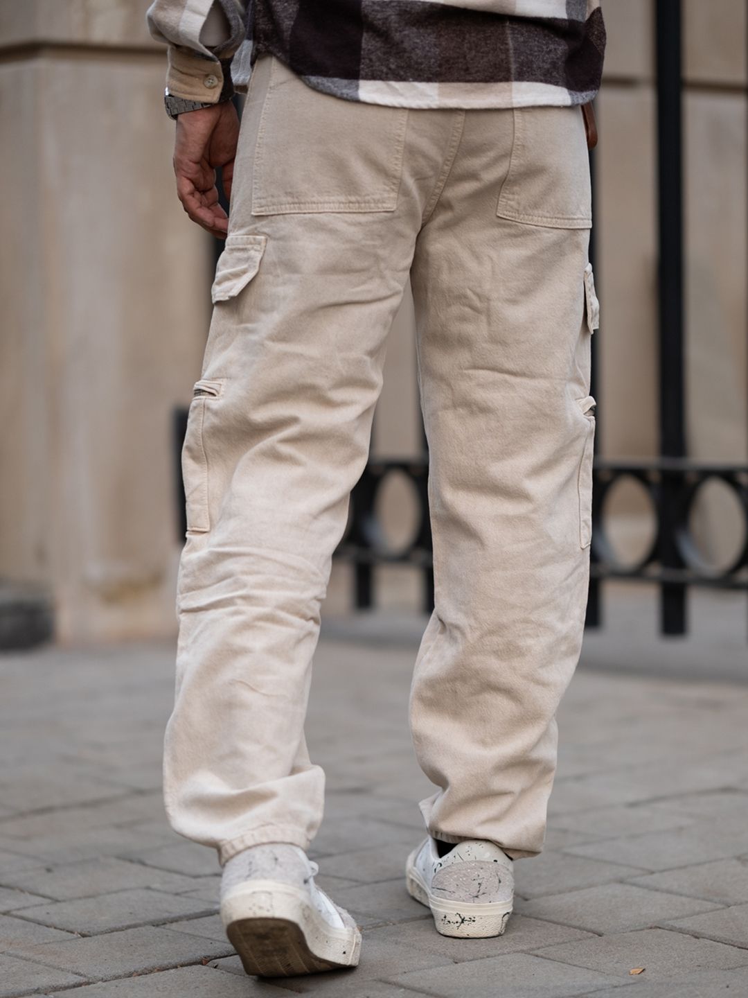Powerlook Men Loose Fit Cotton Cargos Trousers