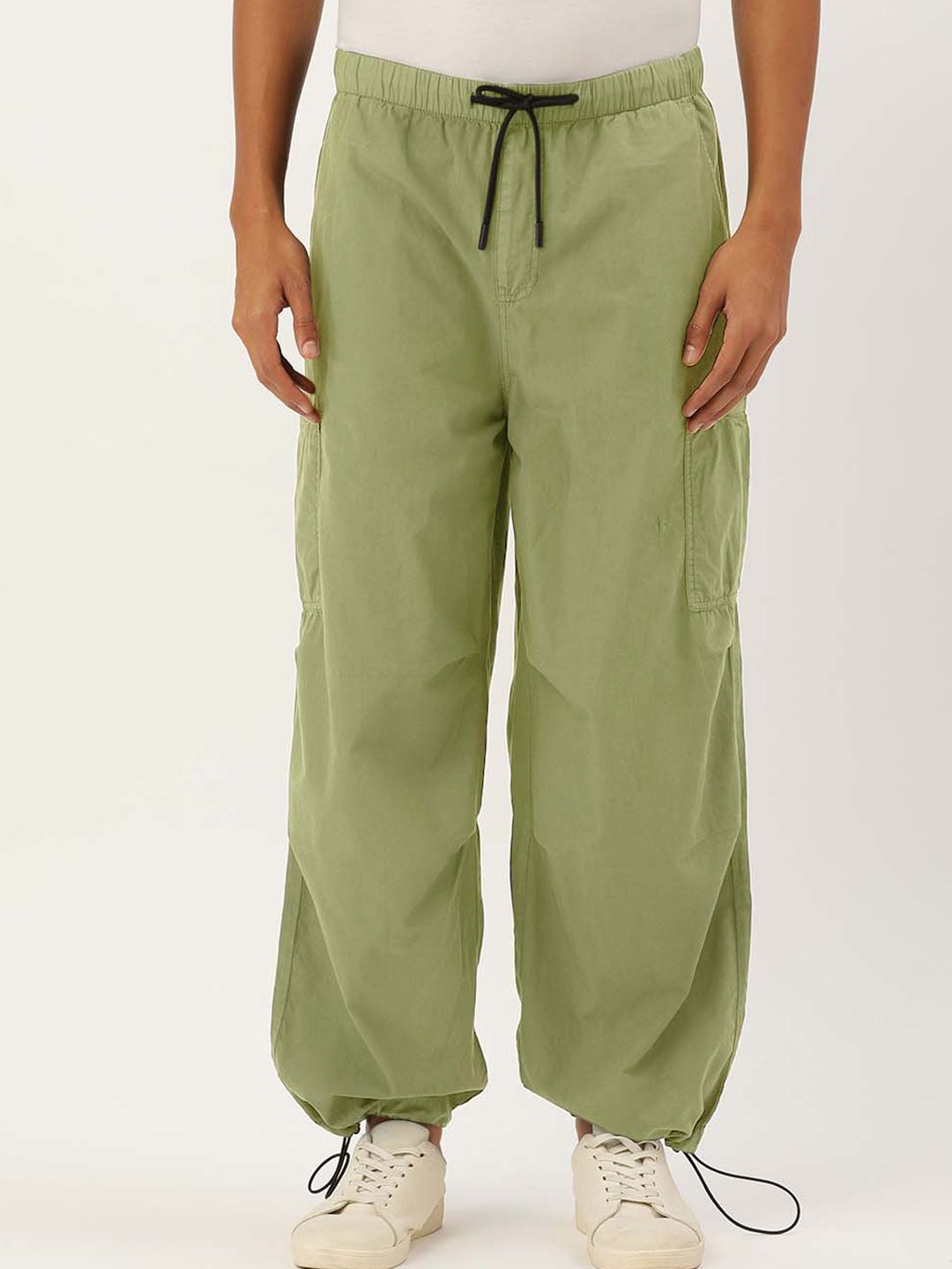 Bene Kleed Men Mid Rise Parachute Fit Pure cotton Cargos Trouser