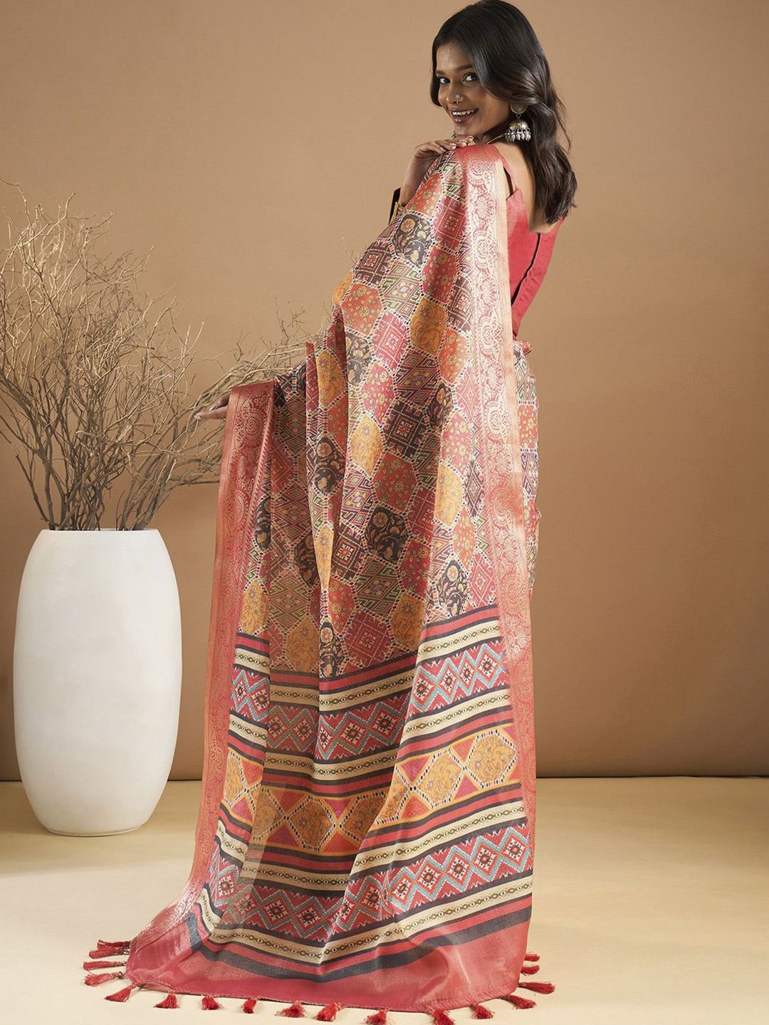 Saree mall Ethnic Motifs Zari Sungudi Sarees