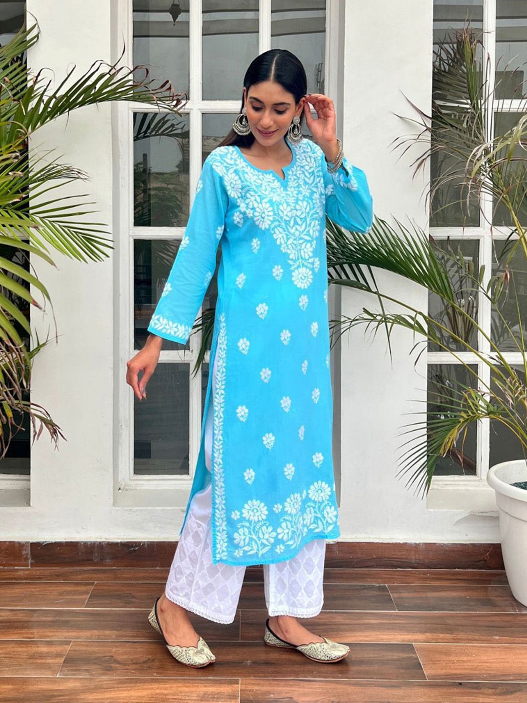 House of Chikankari Women Sky Blue Cotton Chikankari Embroidered Kurta