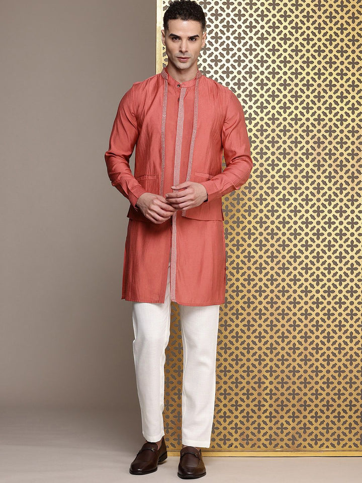House of Pataudi Band Collar Thread Work Detailed Jashn Kurta with Trousers
