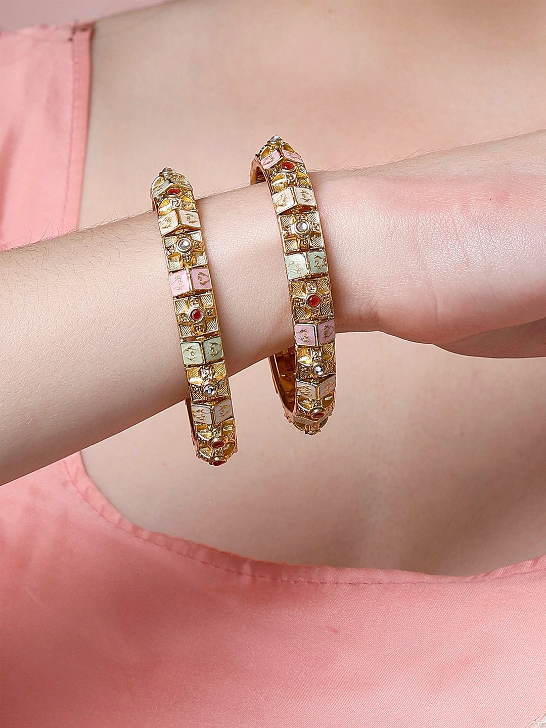 Set Karatcart dari 2 Bangles Meenakari berlapis emas