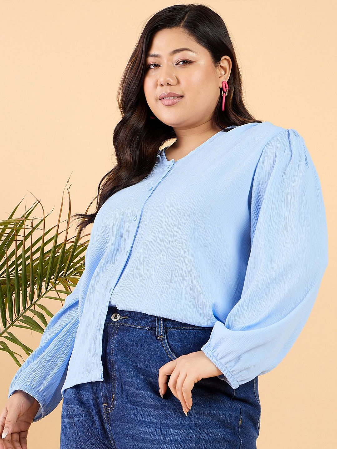 CURVY STREET Plus Size V-Neck Puff Sleeve Top
