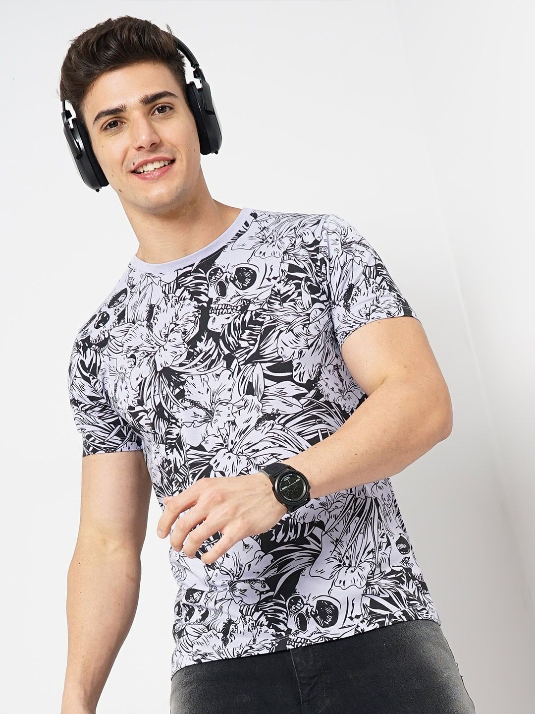 The Indian Garage Co Typography Printed Round Neck T-shirt