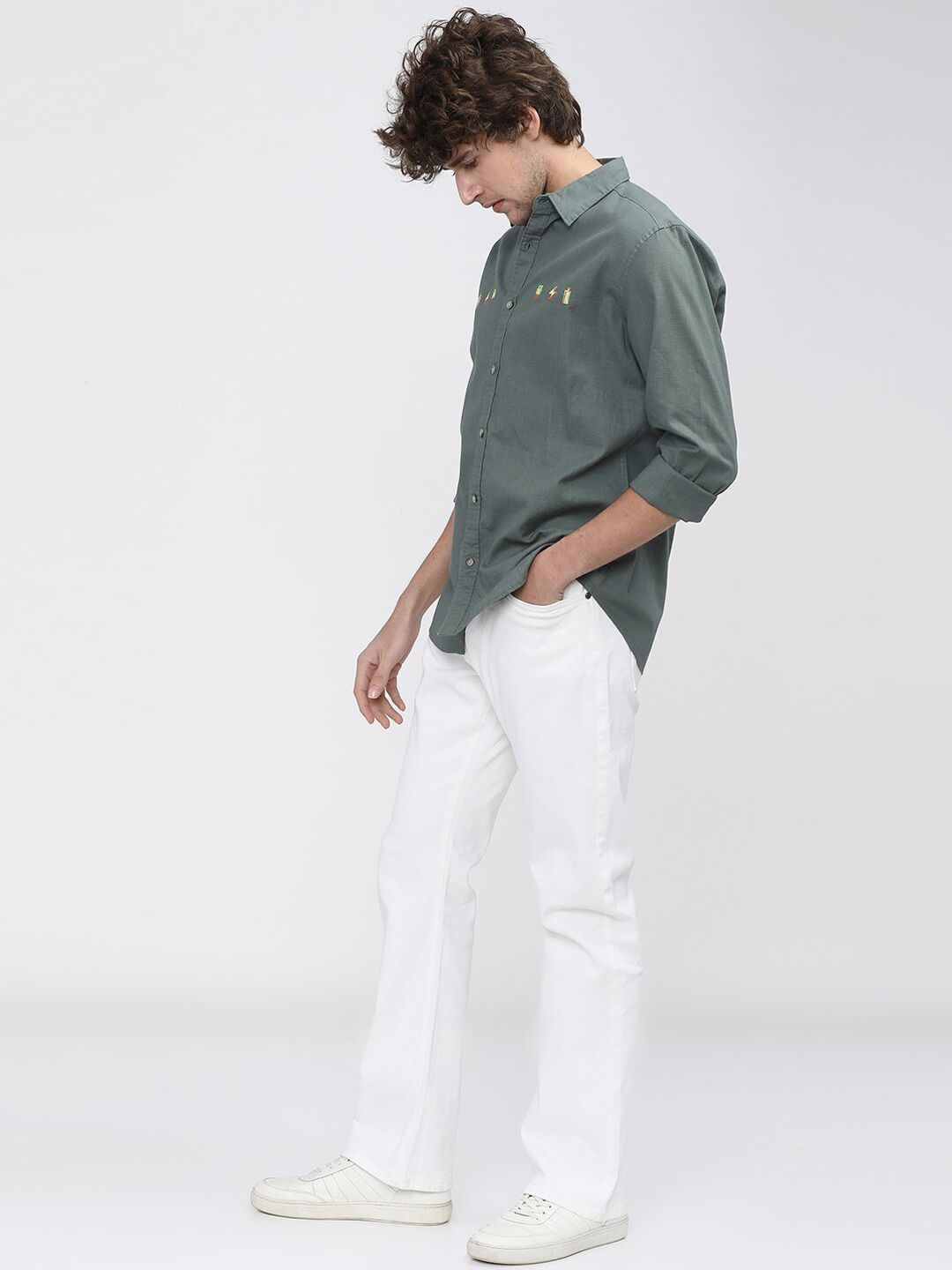 HIGHLANDER Men White Bootcut Low Distress Stretchable Jeans