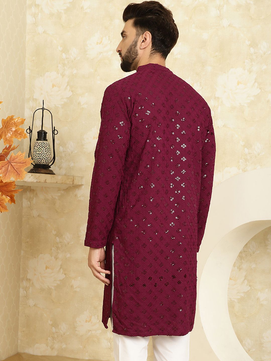 SOJANYA Men Purple Geometric Cold-Shoulder Sleeves Mirror Work Kurta
