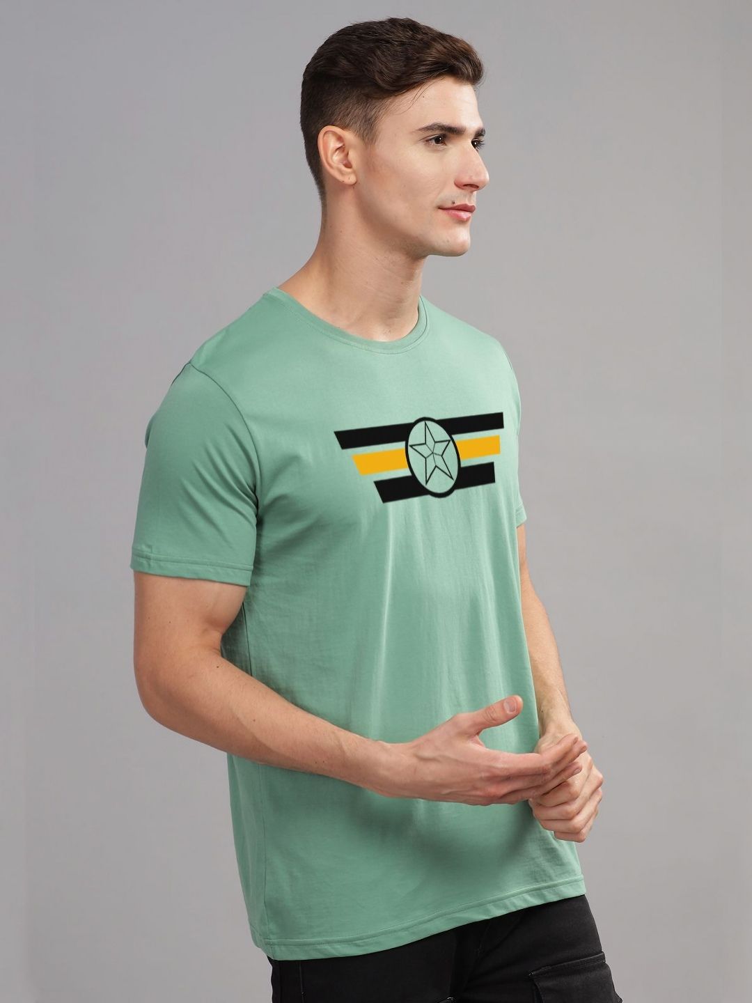 ADRO Men Printed Applique T-shirt