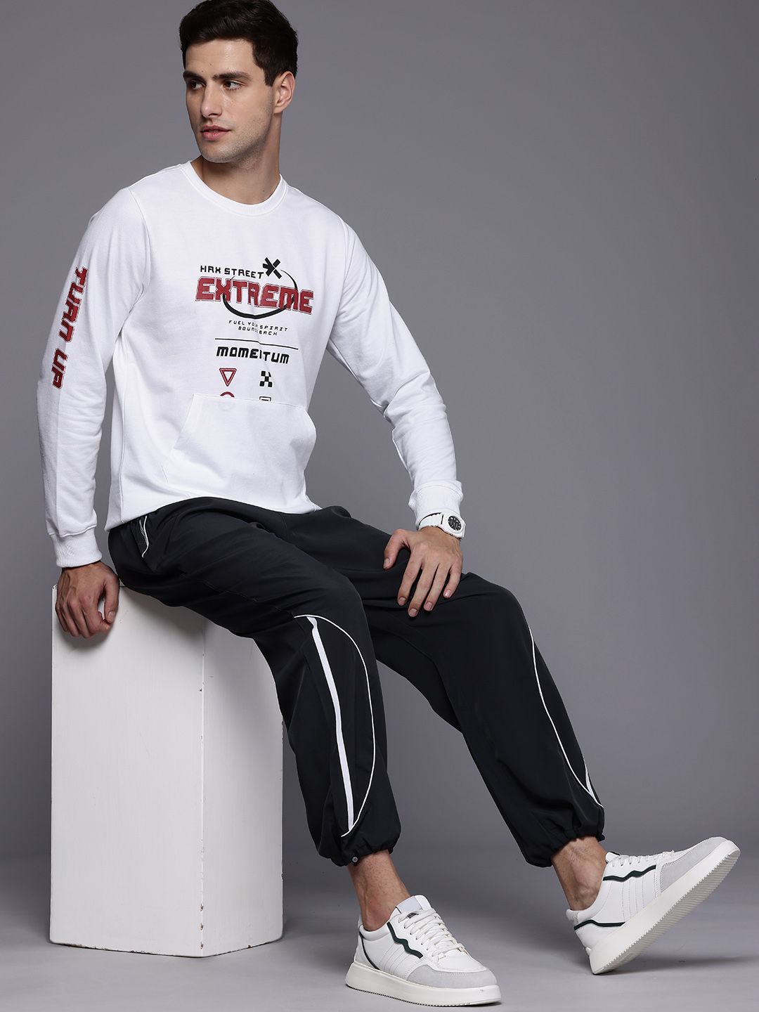 HRX by Hrithik Roshan Regular Typography Printed Sweatshirt