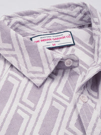 The Indian Garage Co Men Relaxed Fit Textured Resort Wear Jacquard Shirt